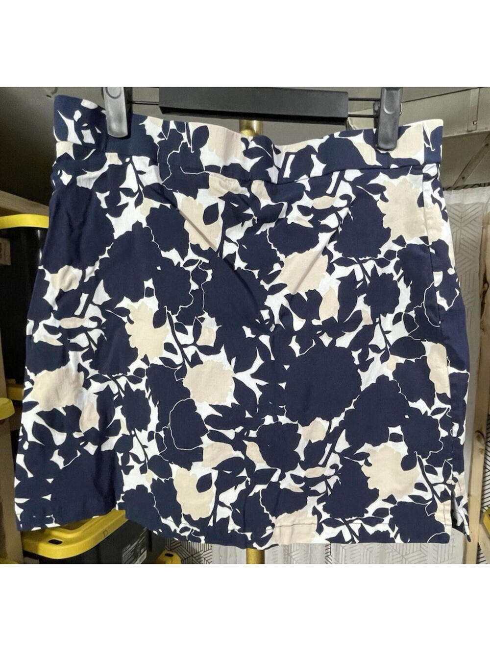 Rafaella Women’s Navy Blue Beige Floral Skort Mini Skirt Size Large Golf Active